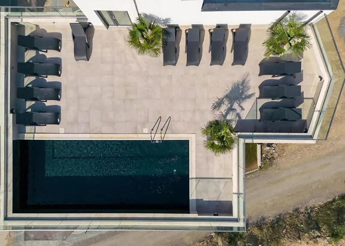 Meraki Mykonian With Pool